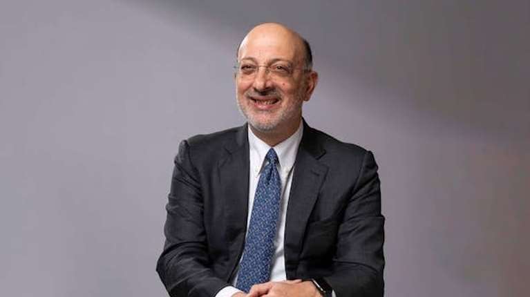 Ο Αιμίλιος Κυριάκου επανεξελέγη Πρόεδρος του Junior  Achievement  Greece