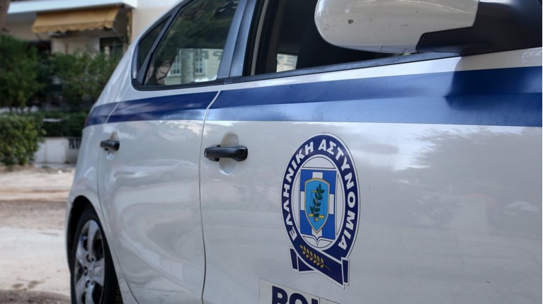 Τραγωδία στη Μακρακώμη: Σκότωσε τη γυναίκα του και αυτοκτόνησε
