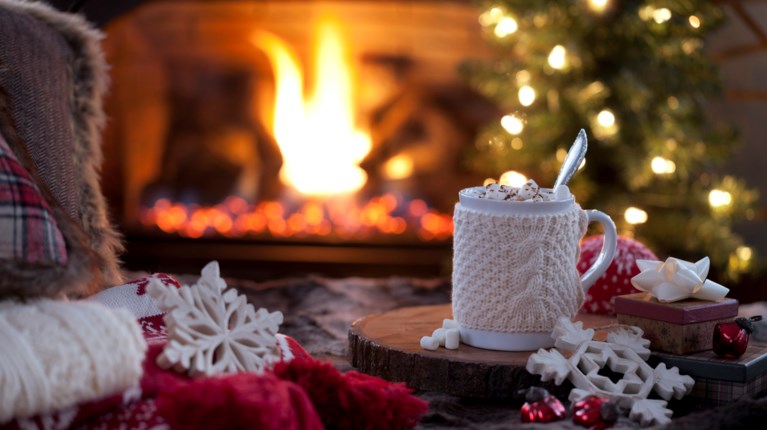 ΓΛΥΚΑ ΧΡΙΣΤΟΥΓΕΝΝΑ