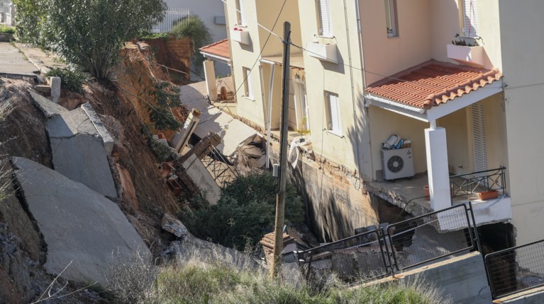 ΚΑΘΙΖΗΣΗ