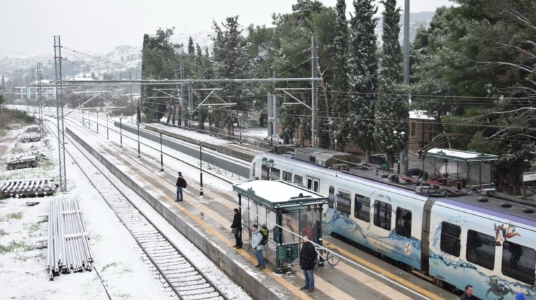 ΧΙΟΝΙΑ ΤΡΕΝΟ
