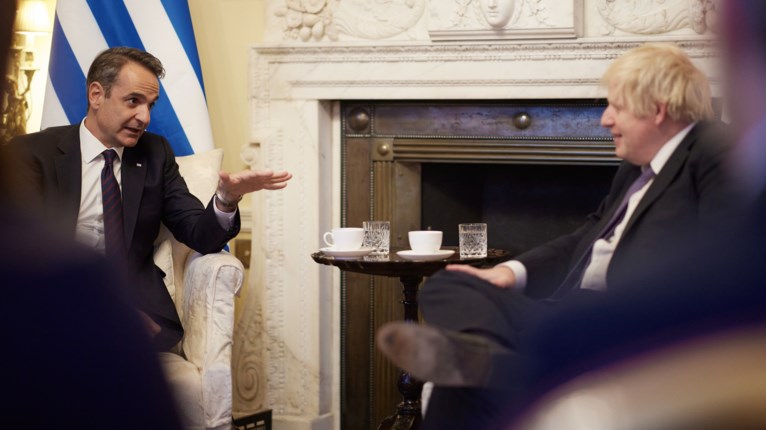 Μητσοτάκης Τζόνσον