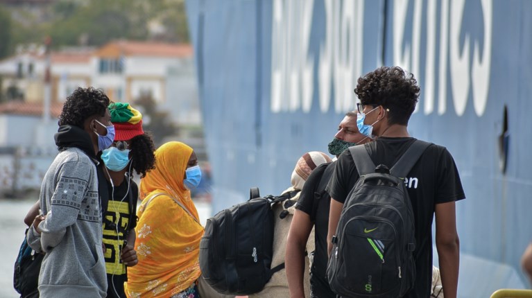 ΜΕΤΑΝΑΣΤΕΣ