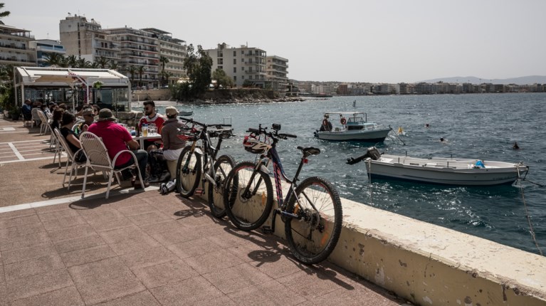 Θάλασσα Λουτράκι