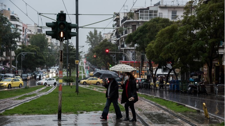 αθηνα βροχη