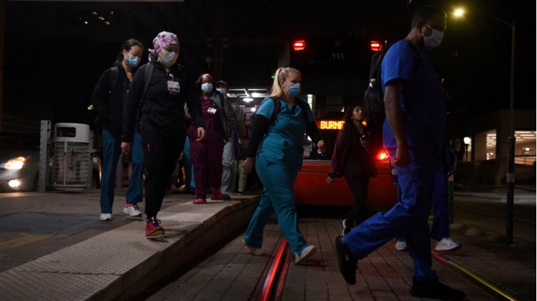 μετάλλαξη Όμικρον