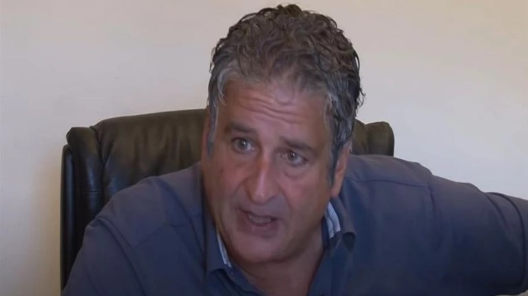 Αρνητής δικηγόρος