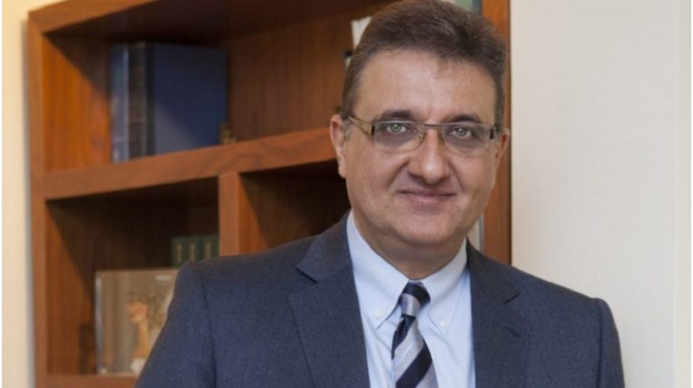 ΕΞΑΔΑΚΤΥΛΟΣ