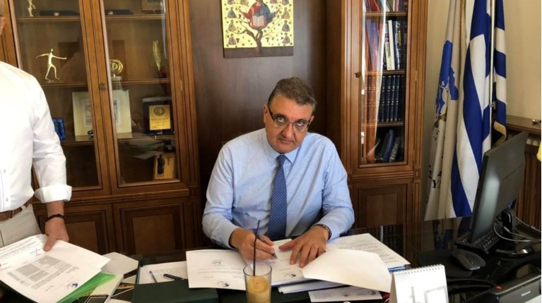εξαδακτυλος