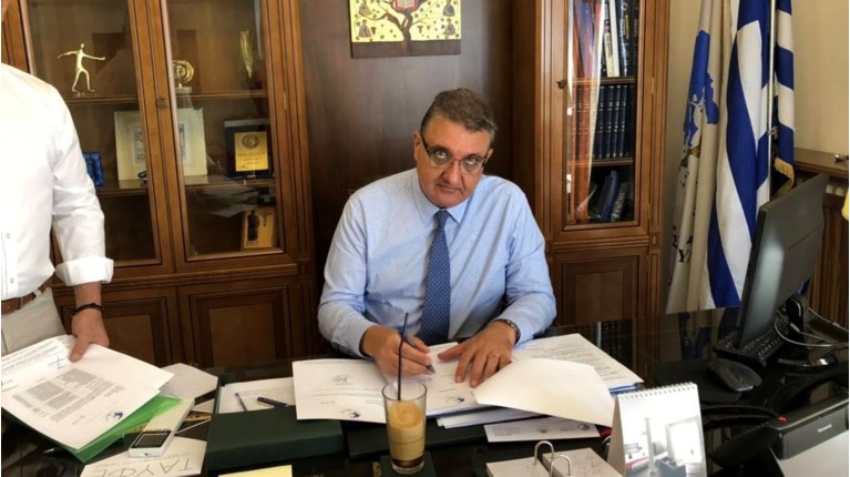 εξαδακτυλος