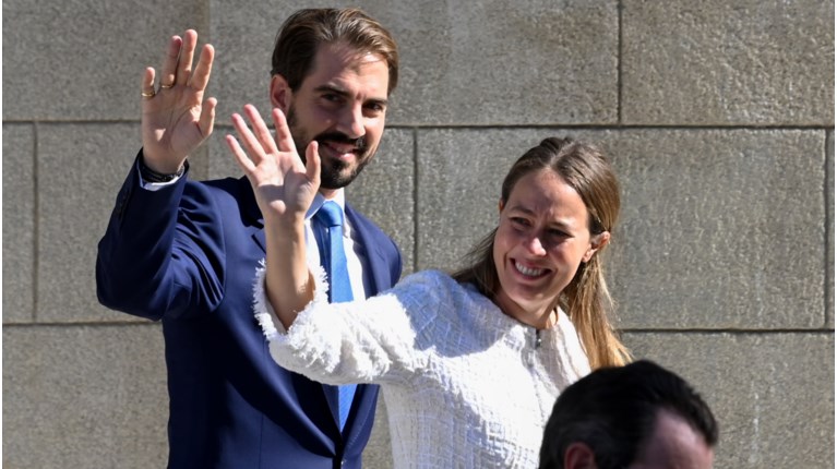 ΝΙΝΑ ΦΛΟΡ