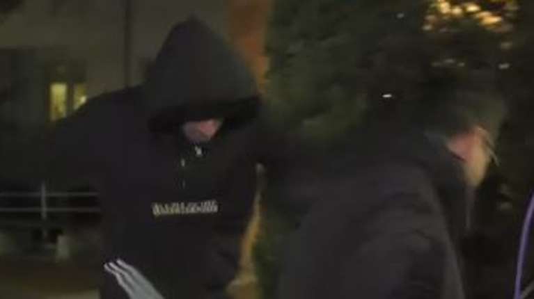 Θεσσαλονίκη: Δημοσιογράφοι στο "Παπαγεωργίου" δέχθηκαν επίθεση σε ζωντανή μετάδοση από αγνώστους