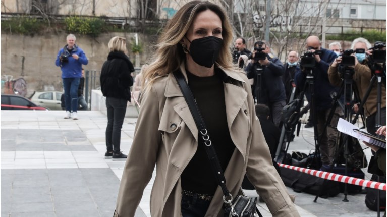 ΕΒΕΛΙΝΑ ΠΑΠΟΥΛΙΑ ΠΕΤΡΟΣ ΦΙΛΙΠΠΙΔΗΣ