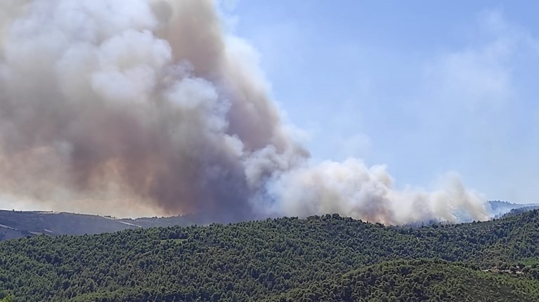 Φωτιά στην Κόρινθο