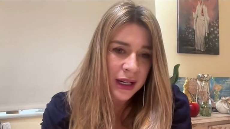 Η Ερρικα Πρεζεράκου περιγράφει πώς την εξαπάτησε ο ρασοφόρος - &quot;Μου ζήτησε χρήματα για τη μητέρα του, έκλαιγε&quot;