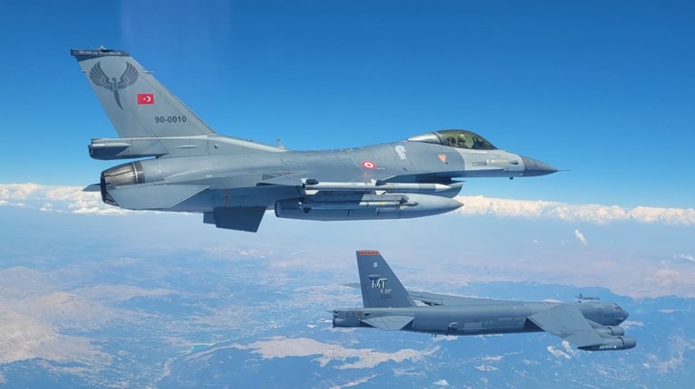 τουρκια F-16