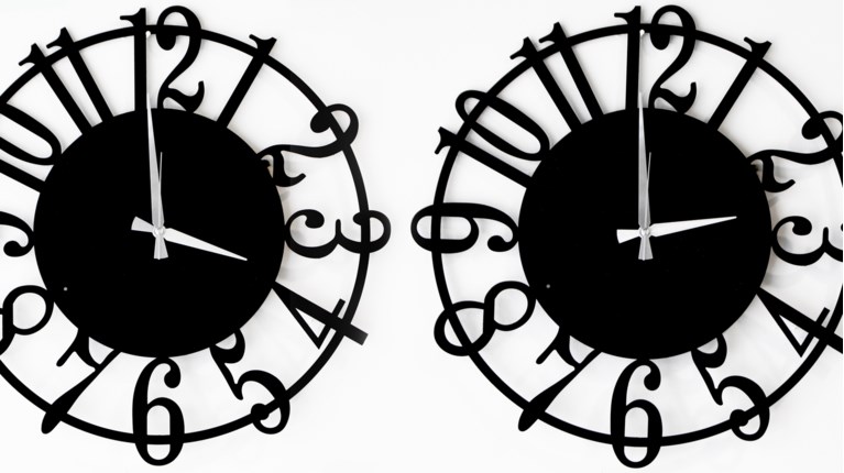 ΑΛΛΑΓΗ ΩΡΕΣ