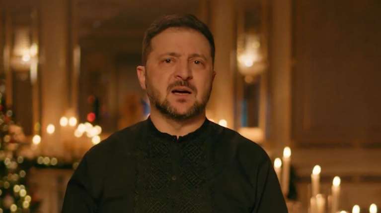 Ουκρανία: Ο Ζελένσκι στο χριστουγεννιάτικο μήνυμά του ευχήθηκε... να πεθάνει ο Πούτιν [βίντεο]