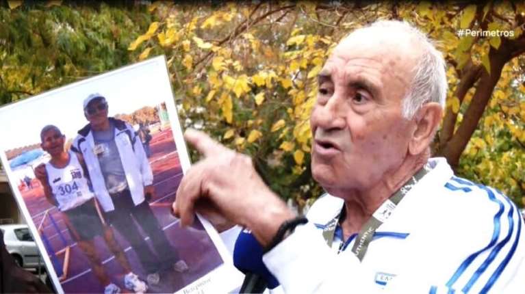 Αυθεντικός Μαραθώνιος Αθήνας: Ο 82χρονος που τερμάτισε σε 5 ώρες και 27 λεπτά [βίντεο]