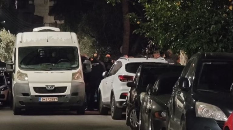 Κερατσίνι ταμπουρωμένος