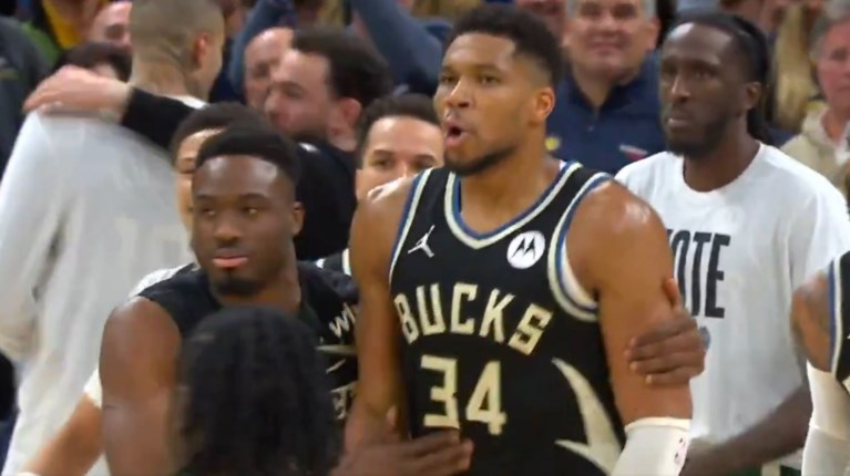 ΘΑΝΑΣΗΣ ΑΝΤΕΤΟΚΟΥΝΜΠΟ ΓΙΑΝΝΗΣ ΑΝΤΕΤΟΚΟΥΝΜΠΟ