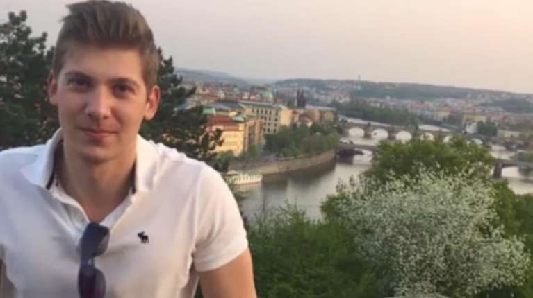 Αλέξης Τσικόπουλος: "Να τον βρούμε όπως και να ‘ναι, να τελειώνει το μαρτύριο" - Συγκλονίζει η μητέρα του