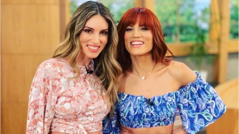 Μαίρη Συνατσάκη×Αθηνά Οικονομάκου