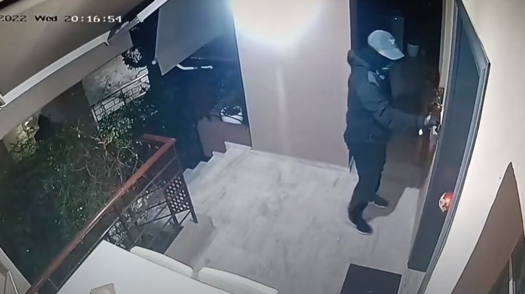 ΛΗΣΤΕΙΑ