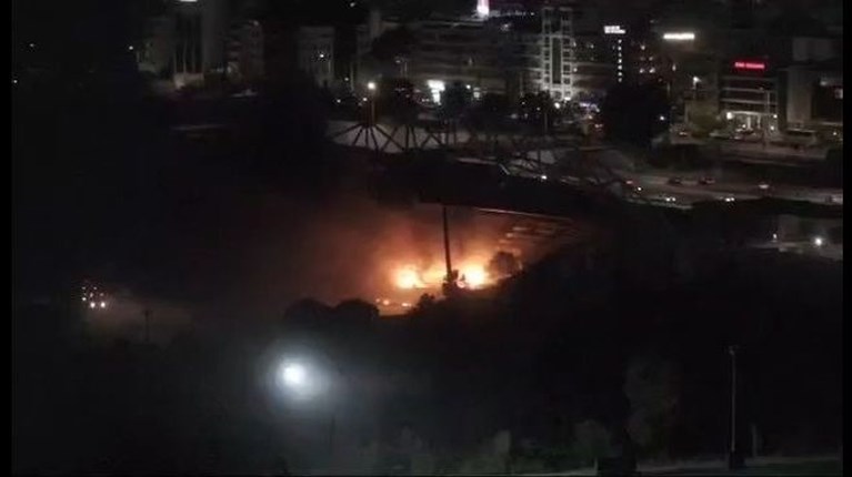 ΦΩΤΙΑ ΠΑΛΑΙΟ ΦΑΛΗΡΟ