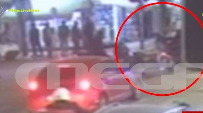 Αχαρνών: Βίντεο ντοκουμέντο από την κινηματογραφική καταδίωξη 16χρονου - Εμβόλισε και τραυμάτισε αστυνομικό