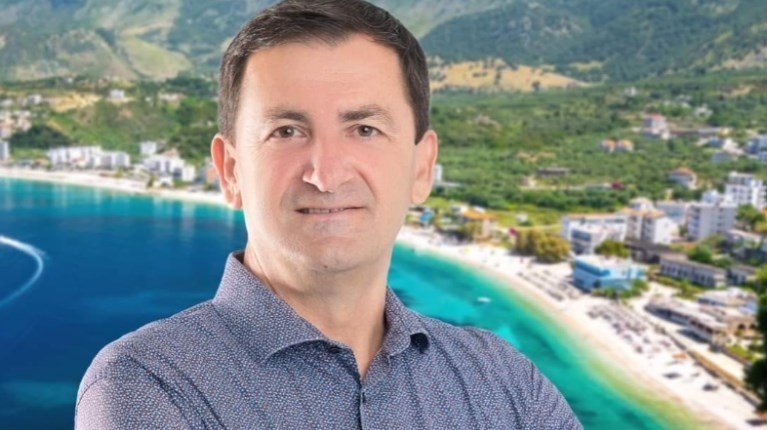Βαγγέλης Τάβος
