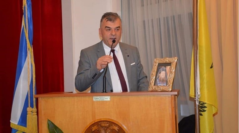 Φιλιππος Ντοβας
