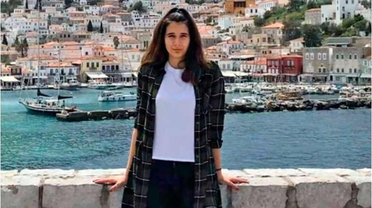 19χρονη θαλεια