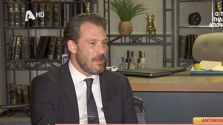 Αντίνοος Αλμπάνης για τους γονείς του: &quot;Τους έχω συγχωρήσει για τα άγαρμπα λάθη που κάνουν όταν μεγαλώνουν παιδιά&quot; [βίντεο]