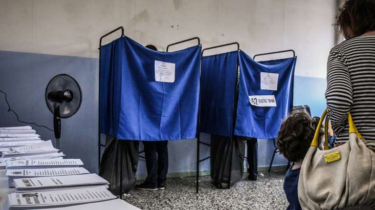 Δημοσκόπηση Opinion Pοll: Μεγάλη η διαφορά της ΝΔ από τα υπόλοιπα κόμματα - Δεν κάνουν &quot;γκελ&quot; Τσίπρας και Σαμαράς