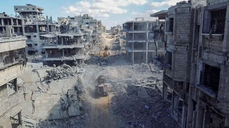 Γάζα: Νέες ισραηλινές επιδρομές στον θύλακα - Βομβαρδισμοί από αεροσκάφη και άρματα μάχης