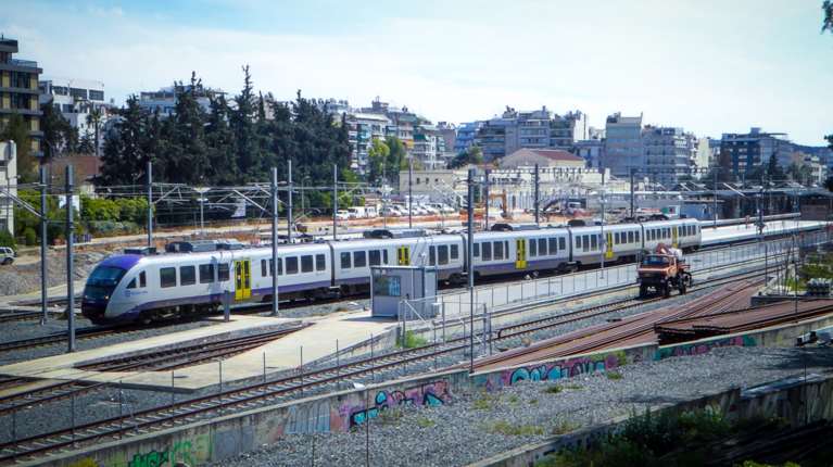 Καταγγελία επιβατών ότι τρένο προς Λάρισα μπήκε σε λάθος γραμμή: &quot;Κάτι έγινε με το κλειδί…&quot;