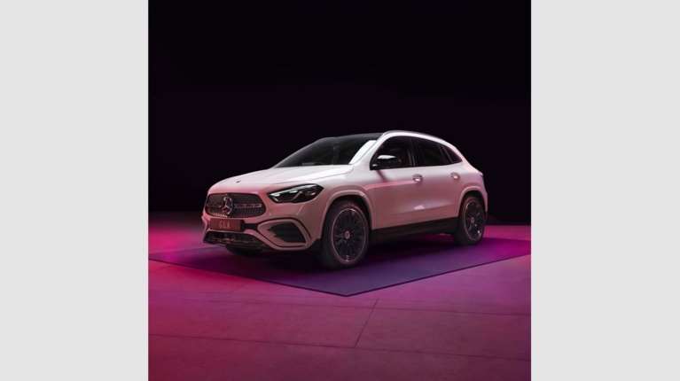 H Mercedes GLA Iconic επαναπροσδιορίζει τον ορισμό του SUV και ξεχωρίζει