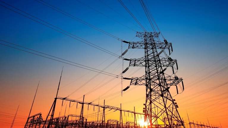 Μελέτη: Γιατί οι τιμές του ρεύματος στην Ελλάδα είναι υψηλές