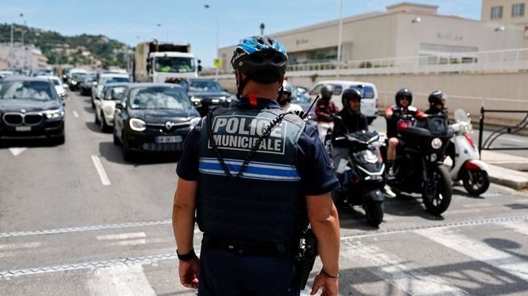 Μετά τις Κάννες και η Νίκαια επλήγη από διακοπή της ηλεκτροδότησης εξαιτίας σαμποτάζ