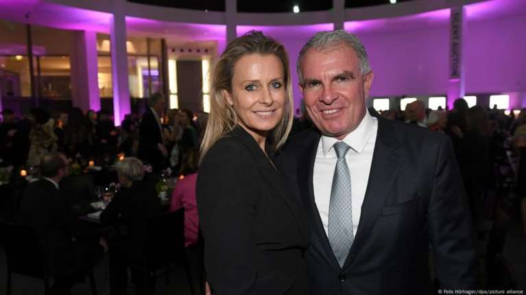 Σοκ στη Σαρδηνία: Η σύζυγος του CEO της Lufthansa παρέσυρε και σκότωσε με το αυτοκίνητό της μία 24χρονη