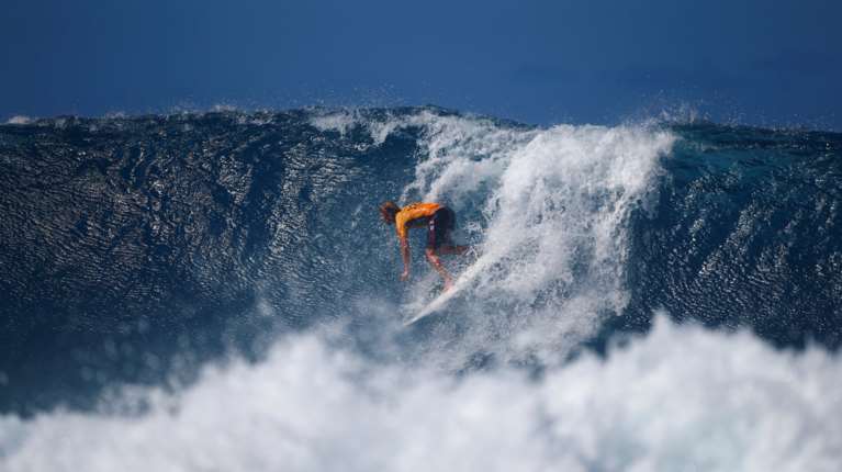 Στη Χαβάη το 91% των πλαστικών στις παραλίες είναι θαμμένα μέσα στην άμμο