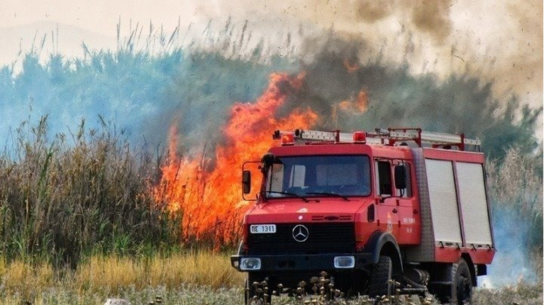 Φωτιά Κάρυστος