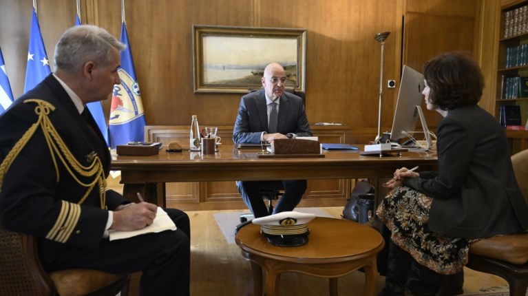 ΝΙΚΟΣ ΔΕΝΔΙΑΣ ΓΑΛΛΙΔΑ ΠΡΕΣΒΗΣ