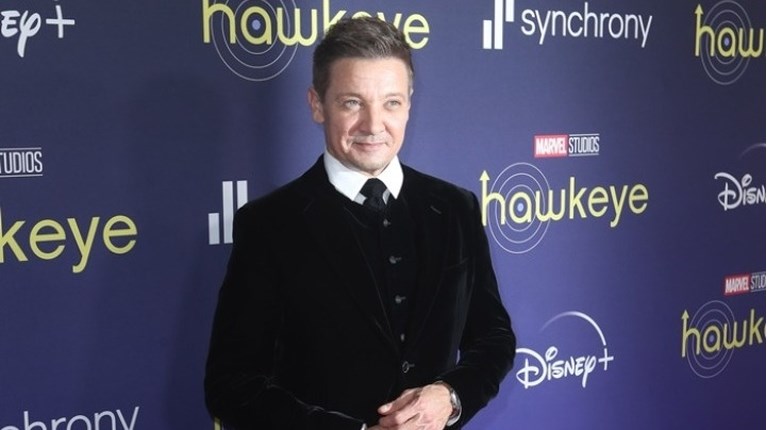 Τζέρεμι Ρένερ