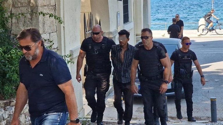 ΜΠΑΓΚΛΑΝΤΕΣ