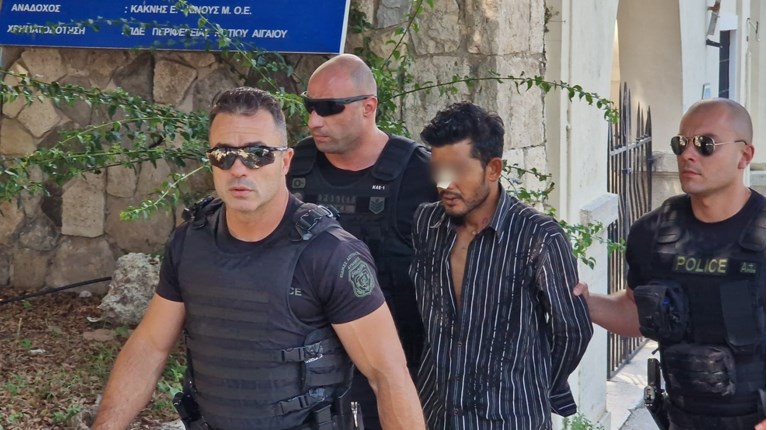 32ΧΡΟΝΟΣ ΜΠΑΓΚΛΑΝΤΕΣ