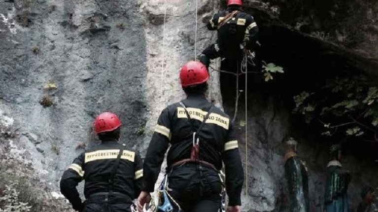Κρήτη: Επιχείρηση διάσωσης τουρίστα που έπεσε σε φαράγγι