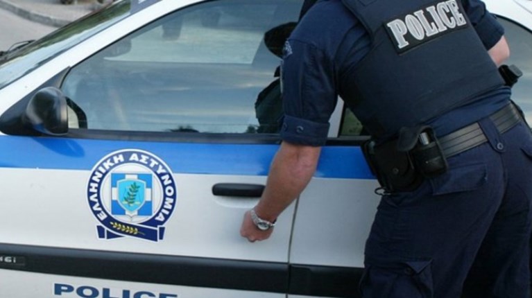 Σύλληψη γιατρού για ασέλγεια στην 4χρονη κόρη του