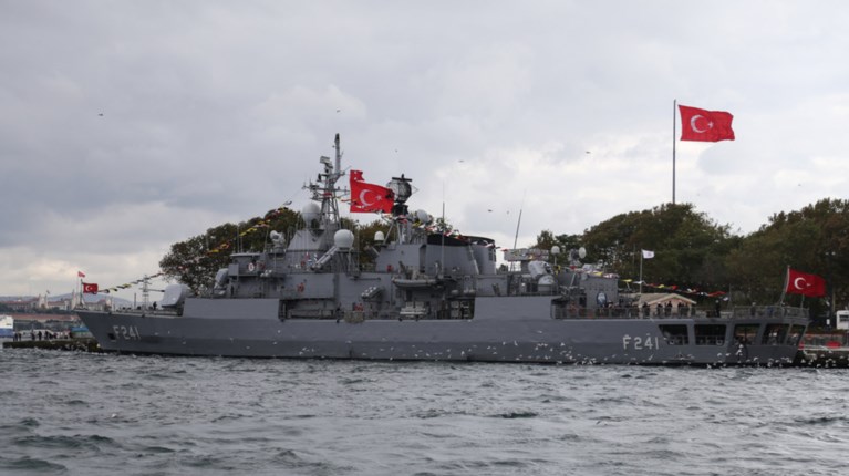 Ομηρος των πραξικοπηματιών ο αρχηγός τουρκικού στόλου στη φρεγάτα Γιαβούζ